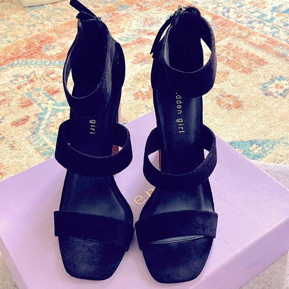 Madden Girl Sandals - Picture 1 of 4